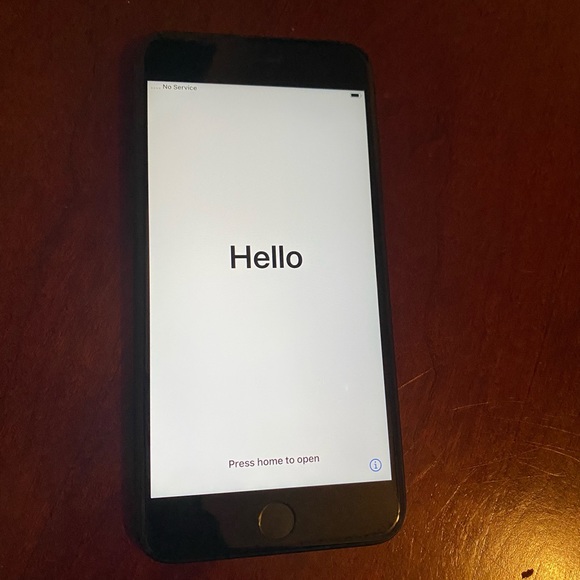 iPhone 7 Plus - Black - 256GB - Picture 2 of 14